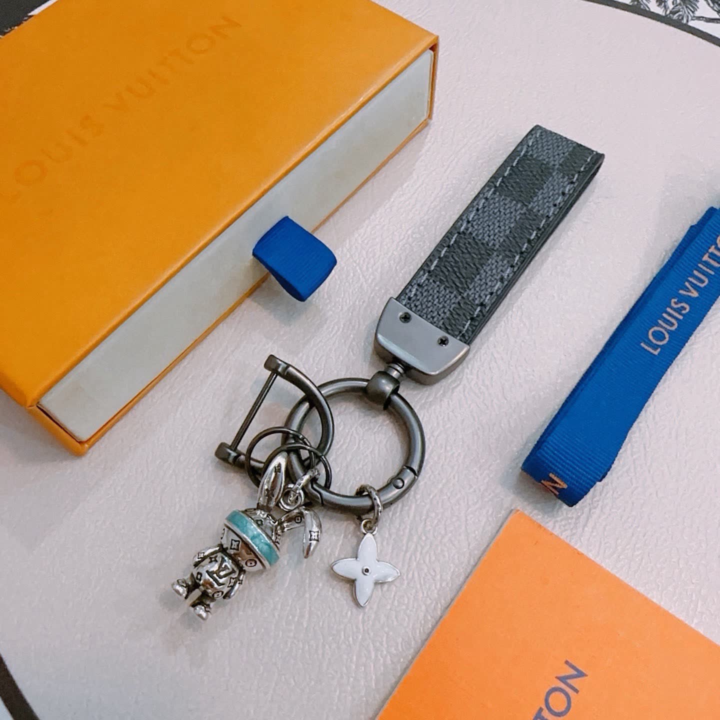 Louis Vuitton M31051 Key Ring